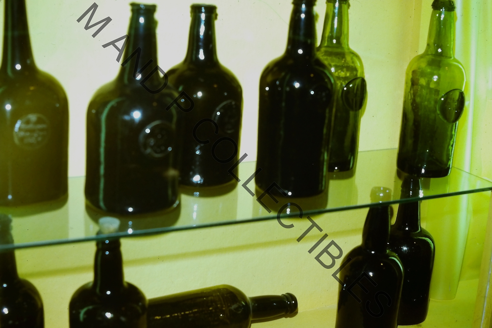 VINTAGE PHOTO SLIDE Bottle 35mm Original Kodachrome Glass 00917