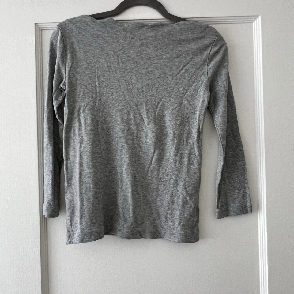 J. Crew Grey Scalloped Neckline 3/4 Sleeve Knit Top 100% Cotton Size XXSMALL EUC - Image 4 of 4