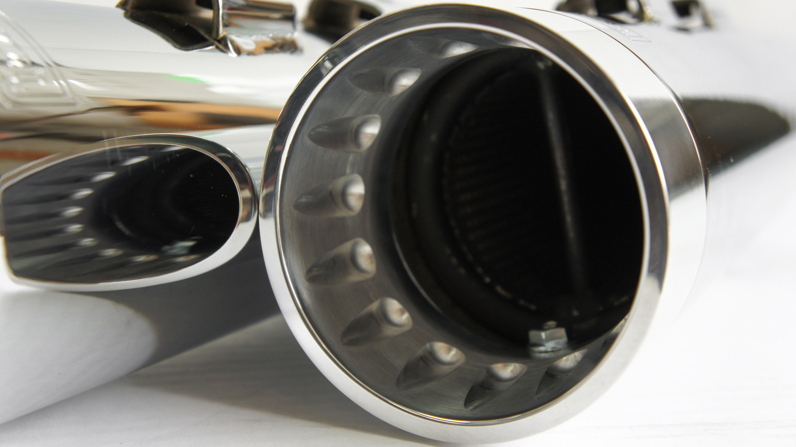 Bassani DNT Deep N Throaty All Chrome 4" Slip On Mufflers Harley FLH