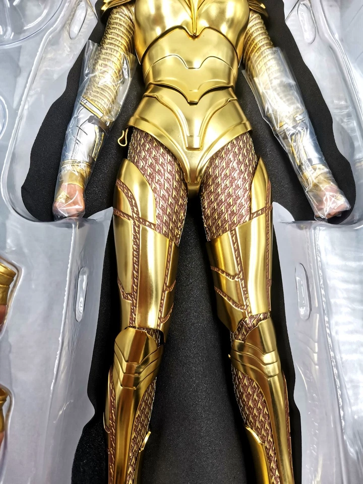 Venta Hot Toys HT MMS577 1/6 Wonder Woman 5.0 Body Hadns Figura Nueva Armadura Dorada Foto 4 de 4