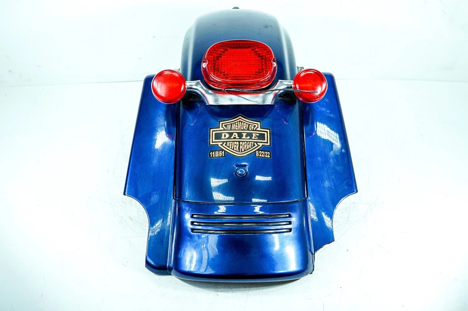 Guardabarros trasero Harley Road Glide Touring 09 y barra indicadora de señal de giro 1306 Foto 2 de 4