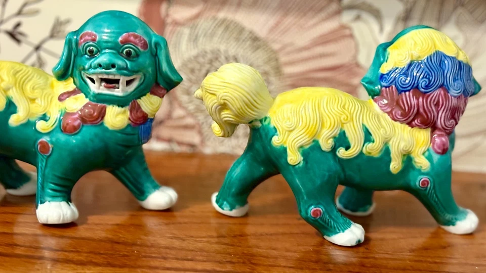 🐉 Par de estatuillas de cerámica pintadas a mano de colección de león guardián chino Foo Dog Foto 3 de 4