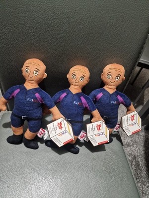 3x Kobe FidOs Quietschendes Plüschtier