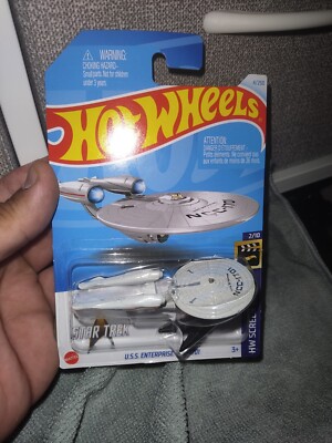 2024 Hot Wheels #4 HW Screen Time 2/10 Star Trek U.S.S ENTERPRISE NCC-1701 White