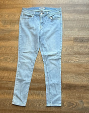 Levi's Jeans Womens Sz 32 blue Denim 711 Skinny Zip Fly cotton stretch