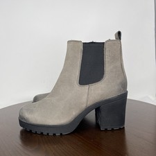 Vagabond Chelsea Boots Women's 7 Gray Leather Nubuck Chunky Heel Lug Sole Shoes