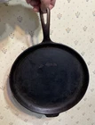 Cast Iron Skillet Griddle # 8 Griswold Logo 109 Erie PA 202