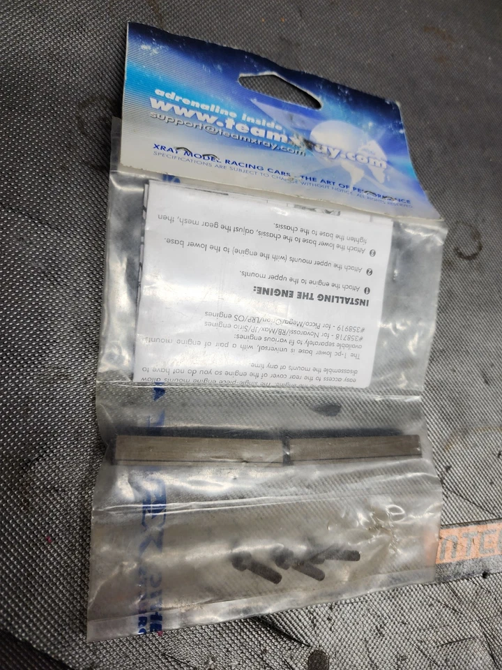 XRAY Aluminium Stand One Piece Engine Mount XB808 NovaRossi RB Max XY358718 - Image 2 of 4