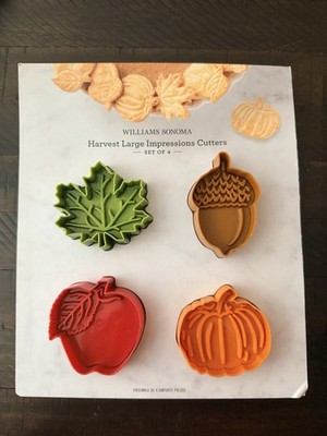 Williams Sonoma Autumn Pie Crust Cutters Set of 4- leaf, acron, apple, Pumpkin