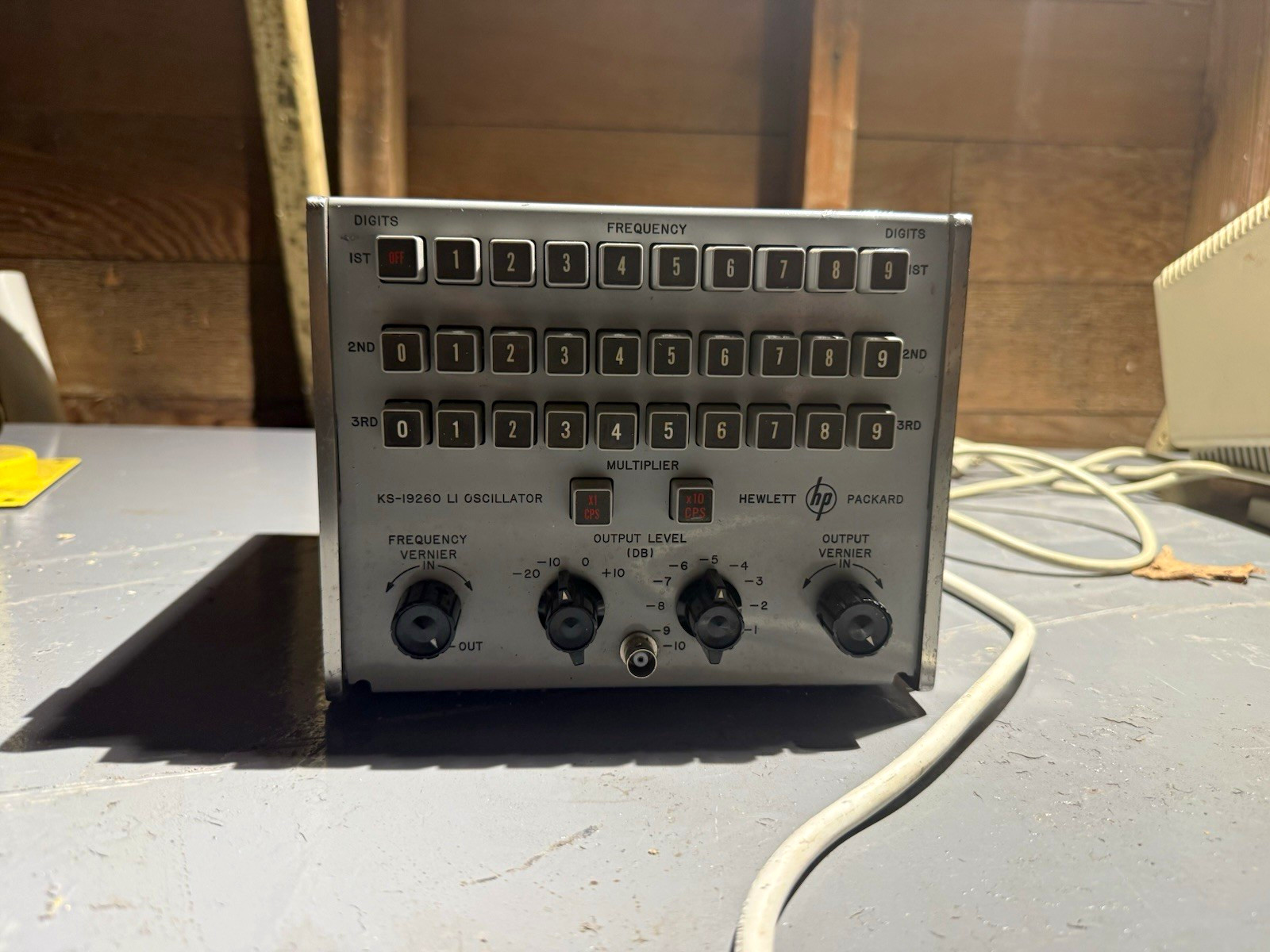 Hewlett Packard KS-19260 U Oscillator Signal Generator VHF/UHF