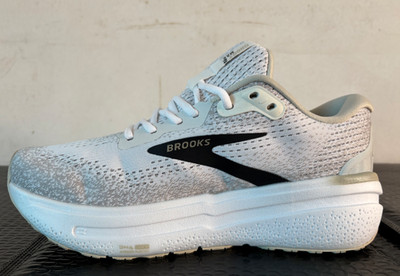 Brooks Ghost Max 2 Running Shoes Men s Size 10