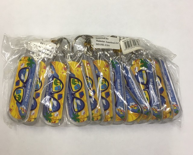 12 Pieces Miami Beach Souvenir Keychain Plastic Double Sided New, Great