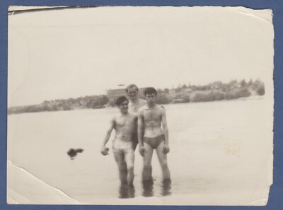 Shirtless Guys Hugging in Trunks, Attractive Young Men Male Naked Torso Beefcake