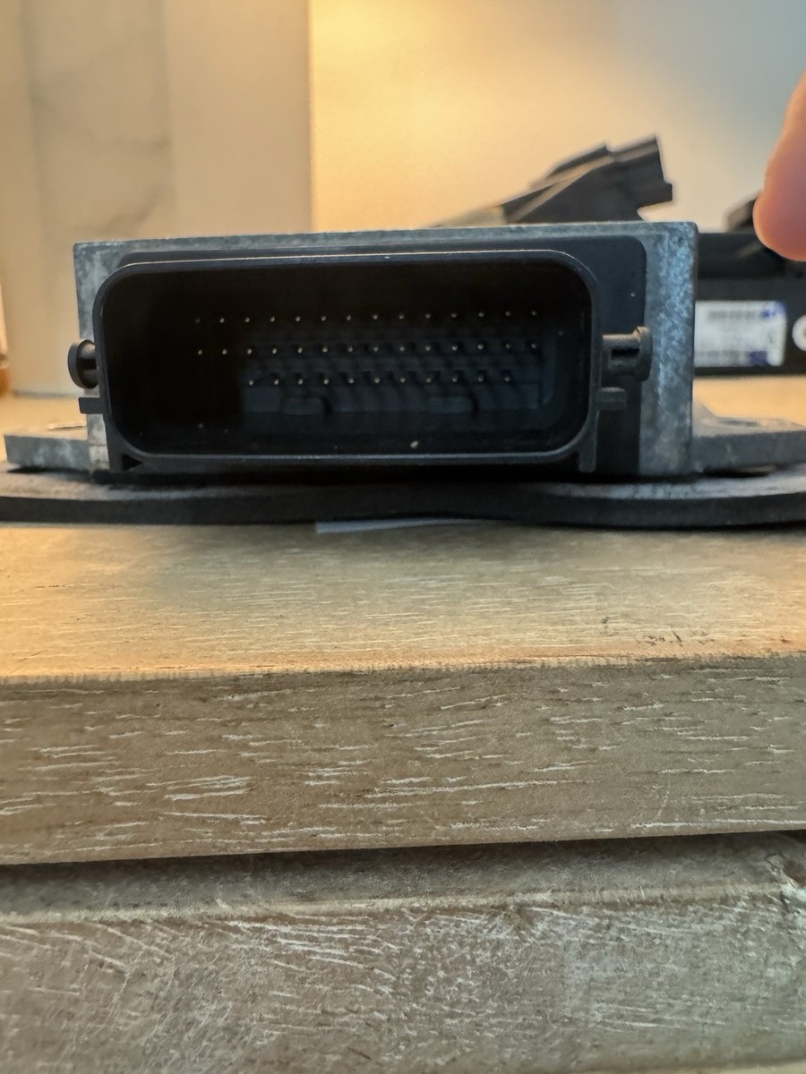 Mazda 3 Transmission Computer Control Module Unit TCM TCU L539 18