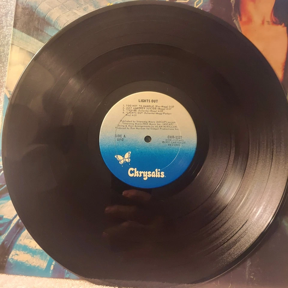 UFO/Lights Out /1977/Chrysalis CHR-1127/Vinyl,LP,Album/PROMO/FAST,FREE SHIP/VG - Image 4 of 4