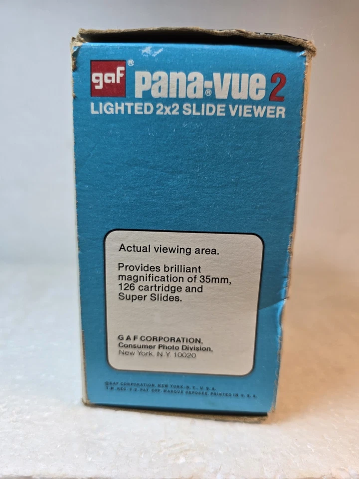 Vintage GAF Pana-Vue Automatic Lighted 2x2 Slide Viewer  - Image 2 of 4