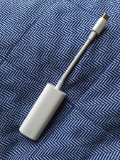 Genuine Apple A1790 MMEL2AM/A Thunderbolt 3 USB-C to Thunderbolt 2 Adapter