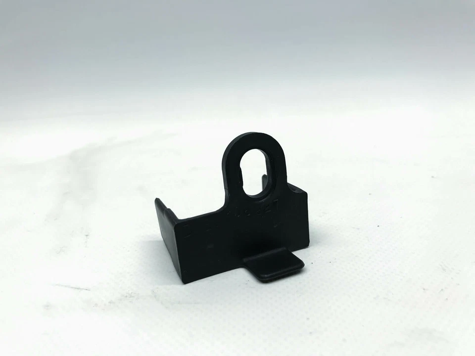 Soporte derecho solenoide de arranque Aprilia RSV Tuono 1000R (2) 06' Foto 3 de 3