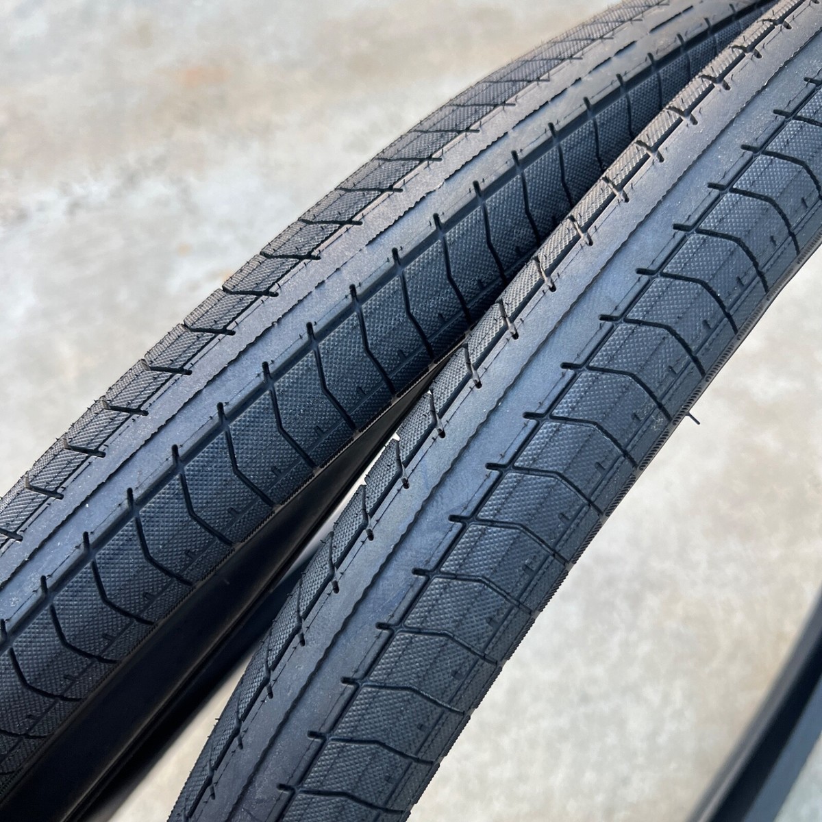 PAIR OF ODYSSEY BMX PATH PRO TIRES BLACK 29 x 2.25