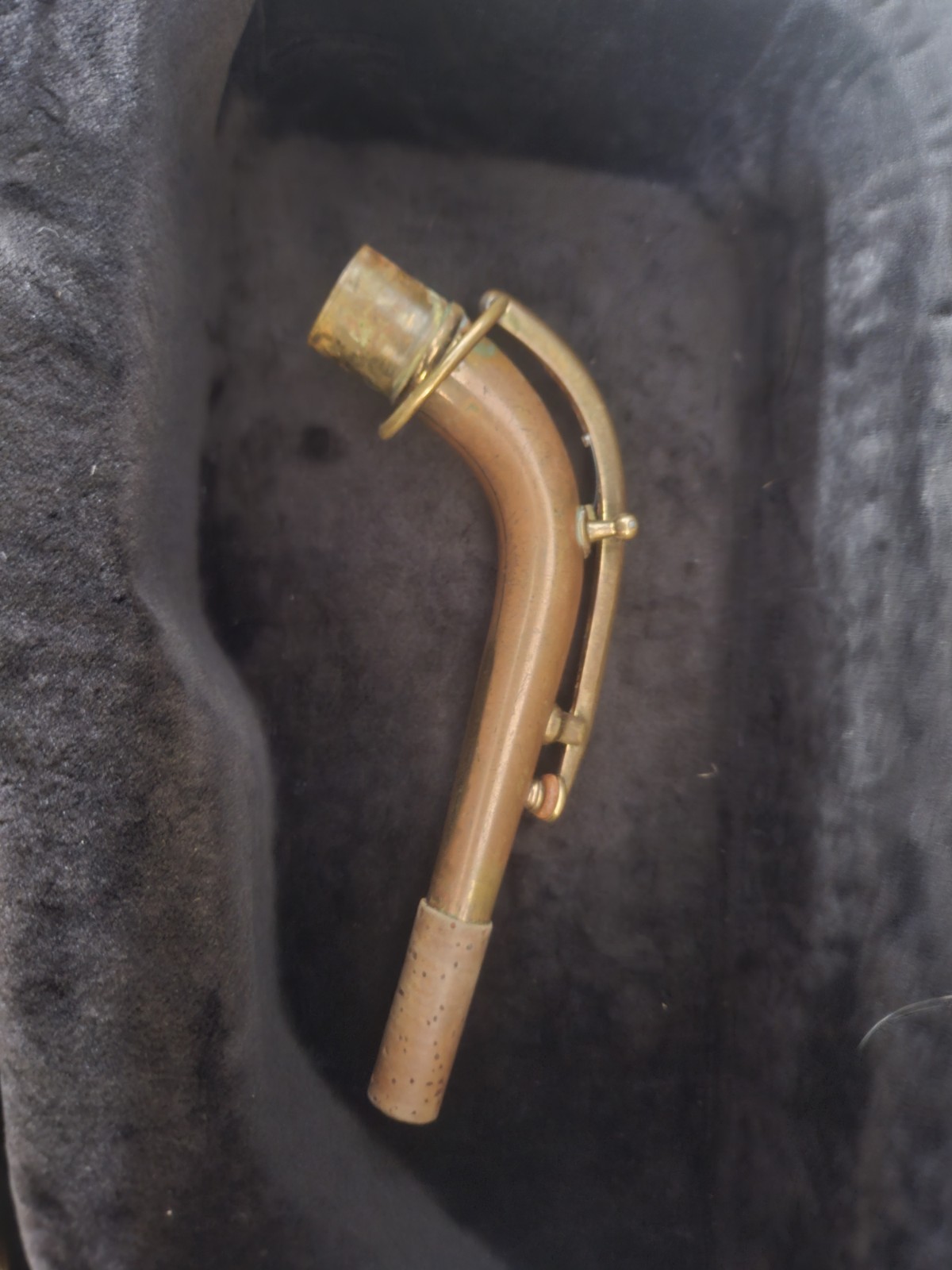 🎷 SELMER PARIS FRANCE MODEL 22 ALTO SAXOPHONE W/CASE WONDERFUL SHAPE PLAYS GOOD