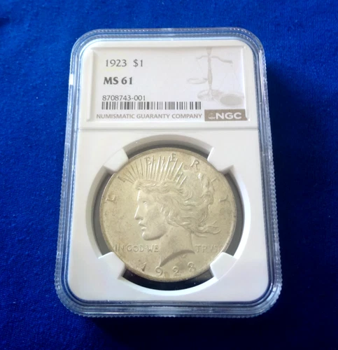 1923 PEACR DOLLAR - NGC MS61