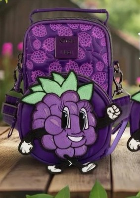 NWT Knott's berry farm Betty Boysen Lug Bag