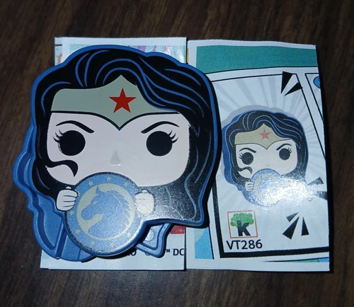 Kinder Joy DC Heroes Funko Pop -Wonder Woman Cable Hugger
