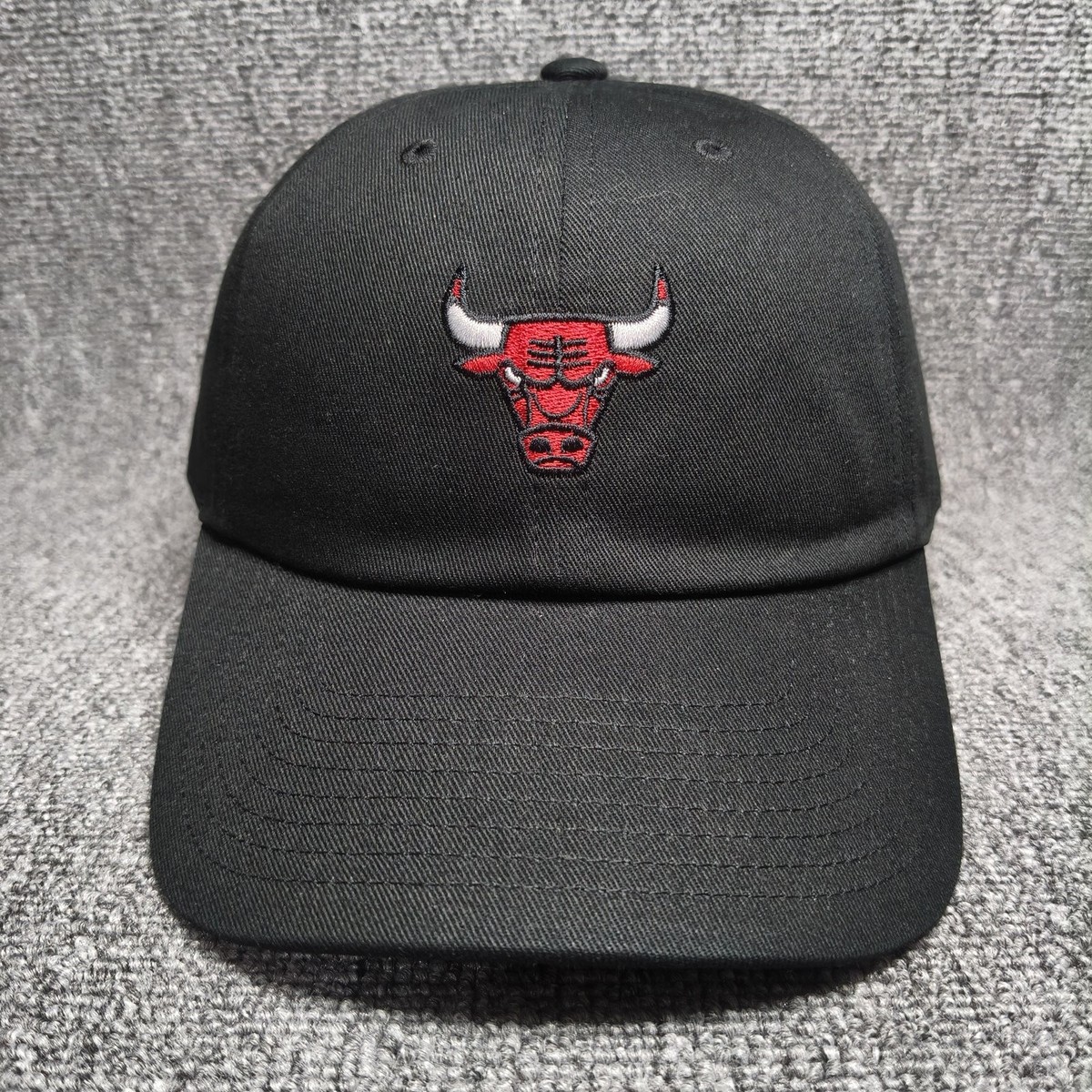 Mitchell & Ness Chicago Bulls NBA Black Strapback Curved Brim Cap Hat