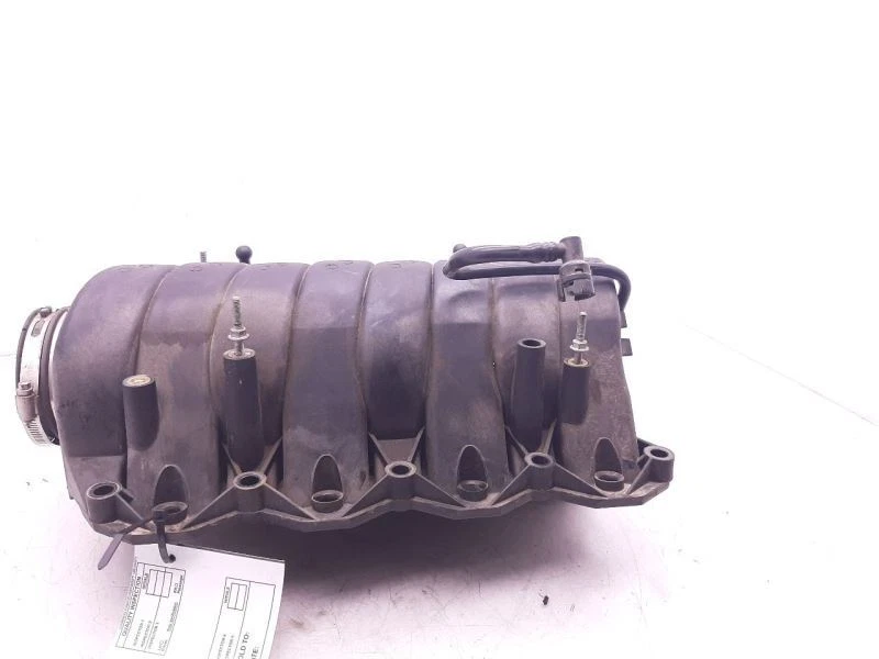 Intake Manifold 06-11 Cadillac DTS 12588847 - Image 3 of 4