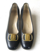 Vintage Salvatore Ferragamo Low Heel Pumps Blue Leather shoes Size 7 B