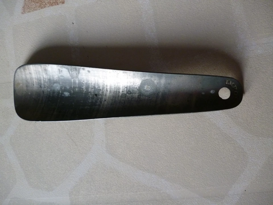 chausse pied ancien pub-biegnon-amy-fabricant de chaussures montlucon - Photo 2/4