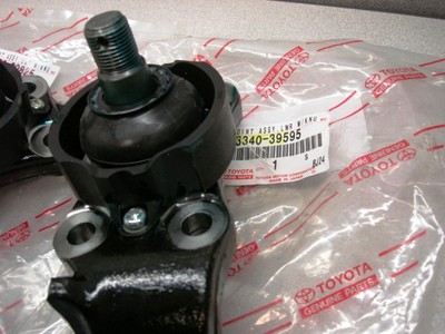 Garage-Pro Front RH Lower Ball Joint Replacement for Toyota Tundra 04-06 Sequoia 04-07