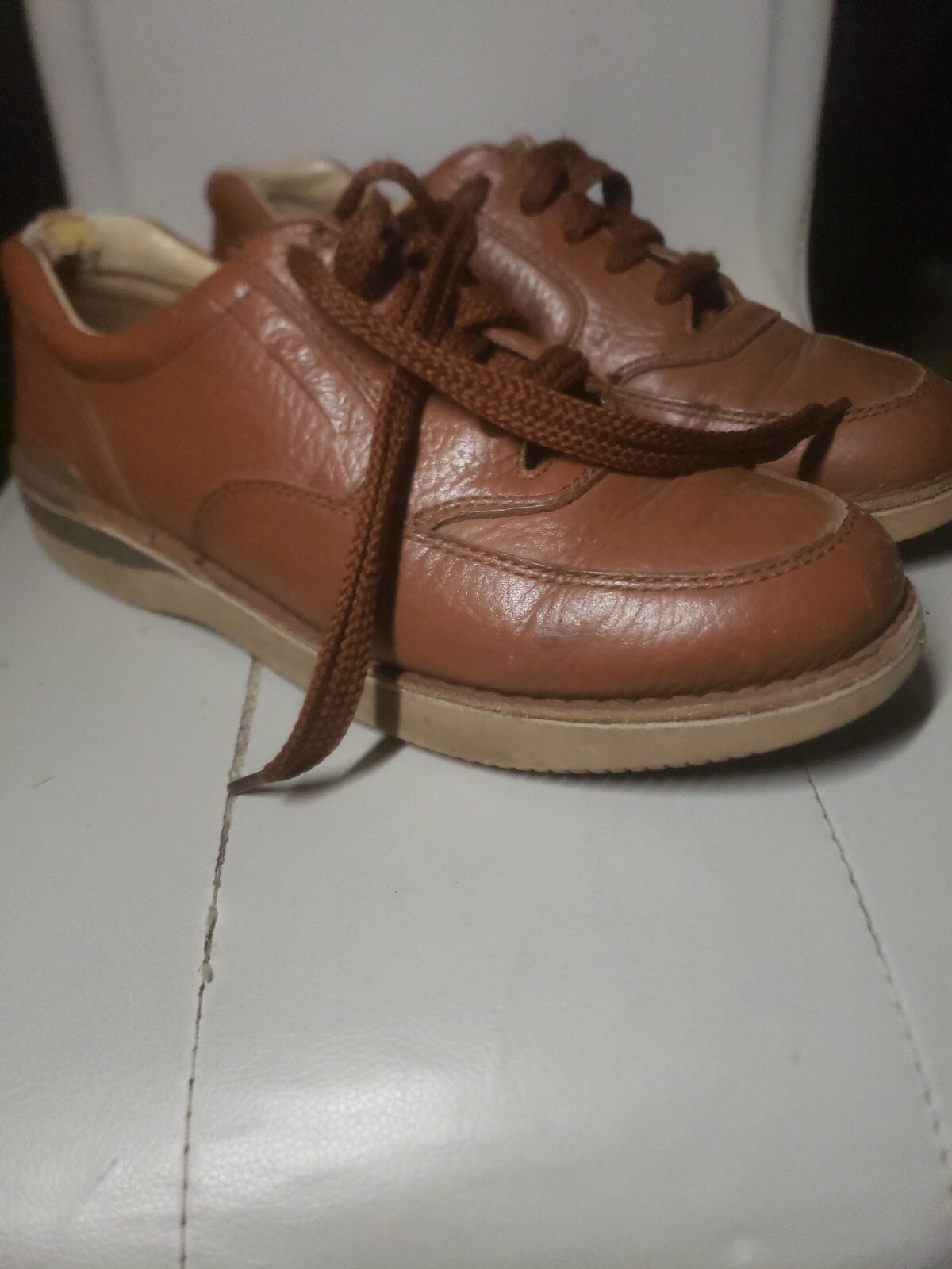 CABELAS MENS BROWN LEATHER BOAT SHOES VIBRAM SOLES SI… Gem