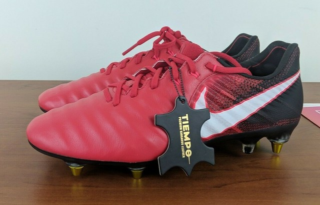 mens soccer cleats size 10.5