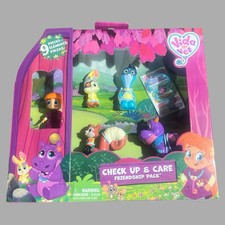 Vida the Vet Check Up  Care Friendship Pack 9-Piece Figures Playset New