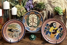 3 PLATOS DE ARTE de cerámica Capula Michoacán Jalisco de colección Calaca CATRINA Día de Muertos usados en excelente estado