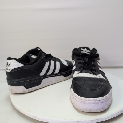 ADIDAS Size 7 Men's Striped Sneakers APH 281001 (Size 8 Womens) Worn Once! Nice!
