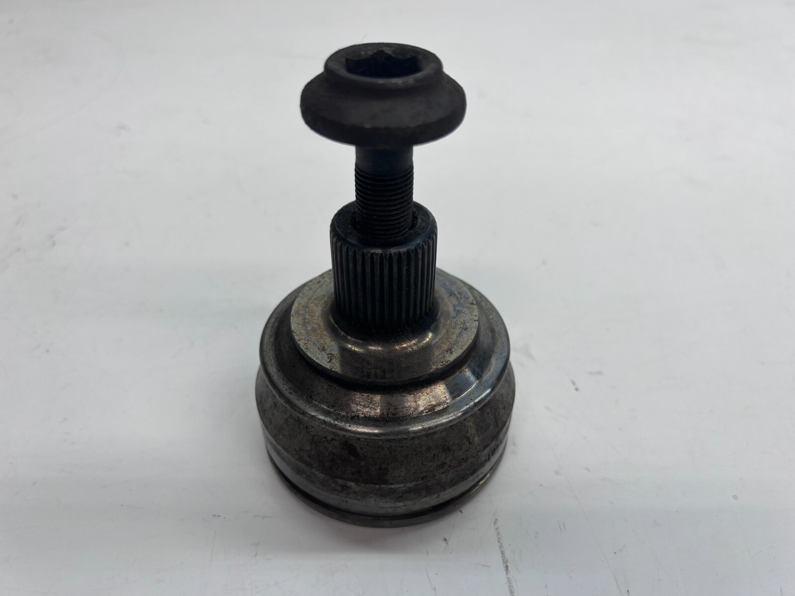 LAMBORGHINI AVENTADOR FRONT AXLE STUB SHAFT MOUNT OEM 4E0501305A