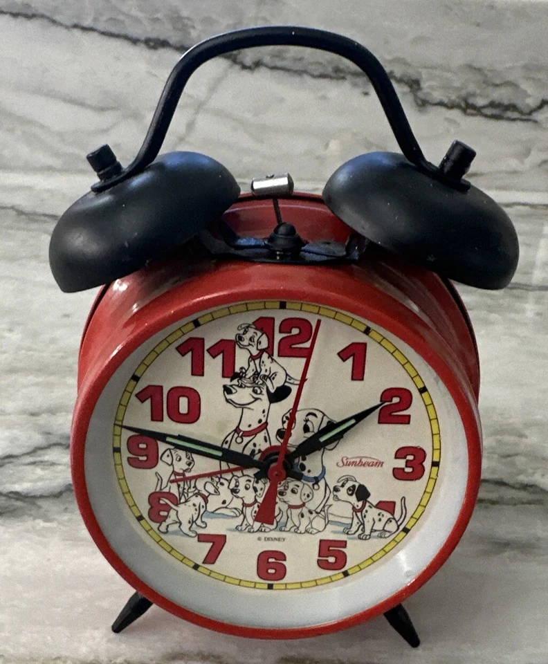 Reloj despertador vintage Disney 101 Dálmatas cuerda campana--Sunbeam de 1990 #883-147 Foto 2 de 4