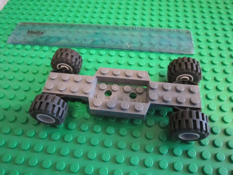 LEGO Technic Worm Screw Steering Rack Plate + Gear Cogs Pins & Axles, photo 1 of 5