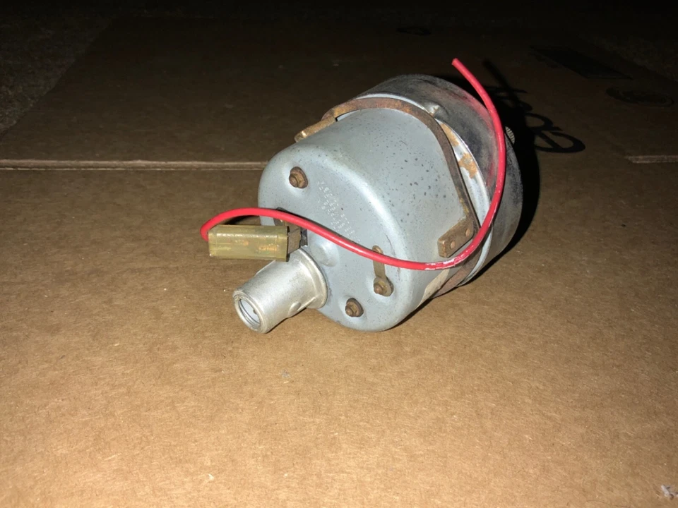 Genuine OEM GM 1958 1959 1960 1961 1962 Corvette Clock housing knob NICE! - Image 3 of 4