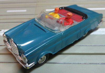 Faller AMS --  Mercedes 300 SE Cabrio mit Flachankermotor, 60er Jahre (EBS270)