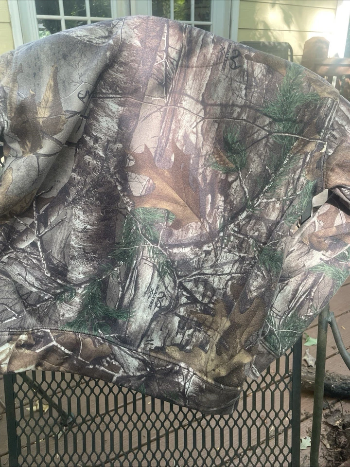 Youth Boys Realtree Xtra Camouflage Hooded Pullover Hunting Sweatshirt, LG 10/12 - Image 3 of 4