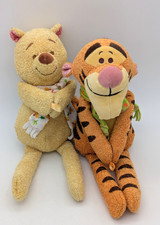 Scentsy Buddy Disney's Winnie the Pooh and Tigger too Plush Set 13 w/ Scarves