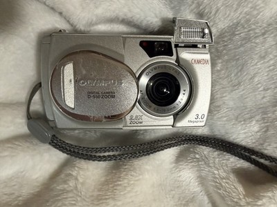 Olympus CAMEDIA D-550 Zoom 3.0MP Digital Camera | TESTED & WORKING no Batt, USB
