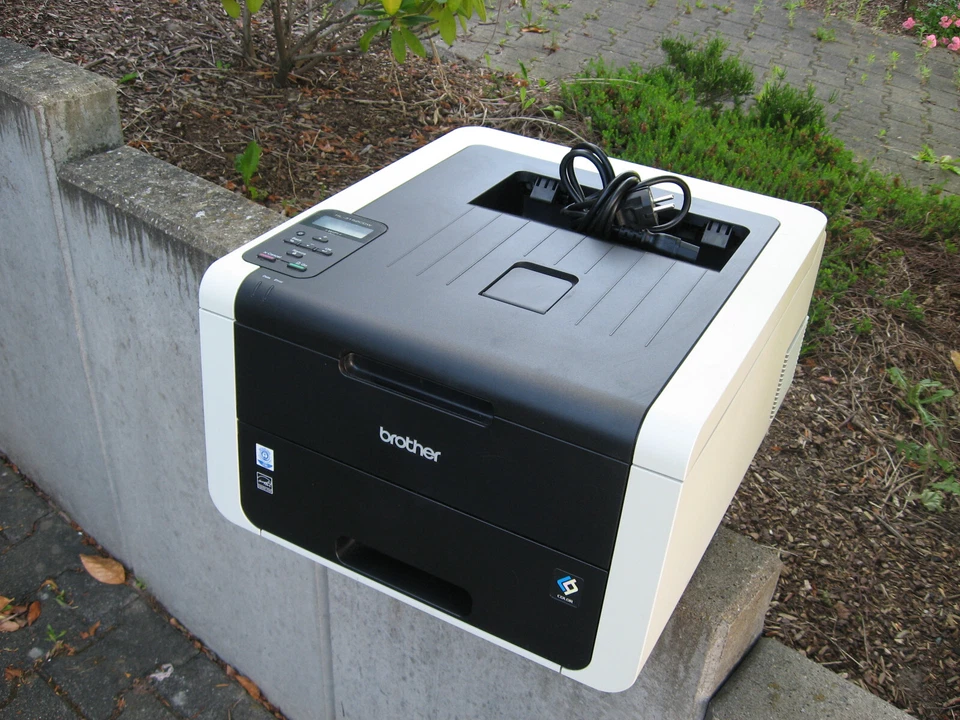 Brother HL-3152CDW Farblaserdrucker mit Duplex incl. aller Toner - Bild 2 von 4