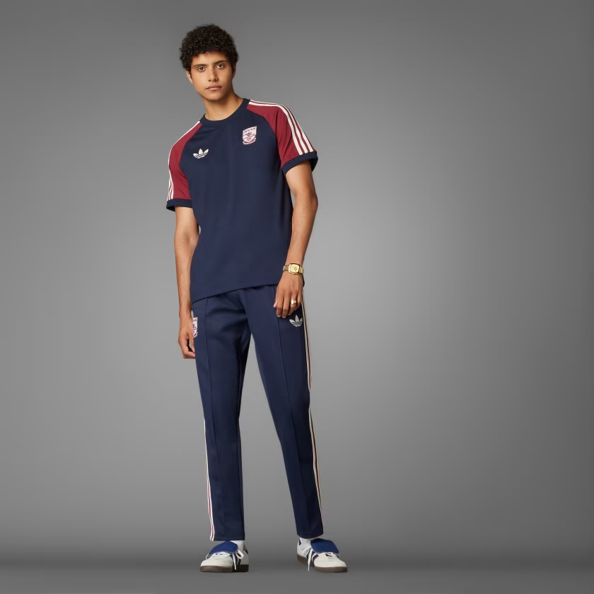 adidas Originals Men Adicolor OG Manchester United Classics adidas Originals Men Adicolor OG Manchester United Classics
