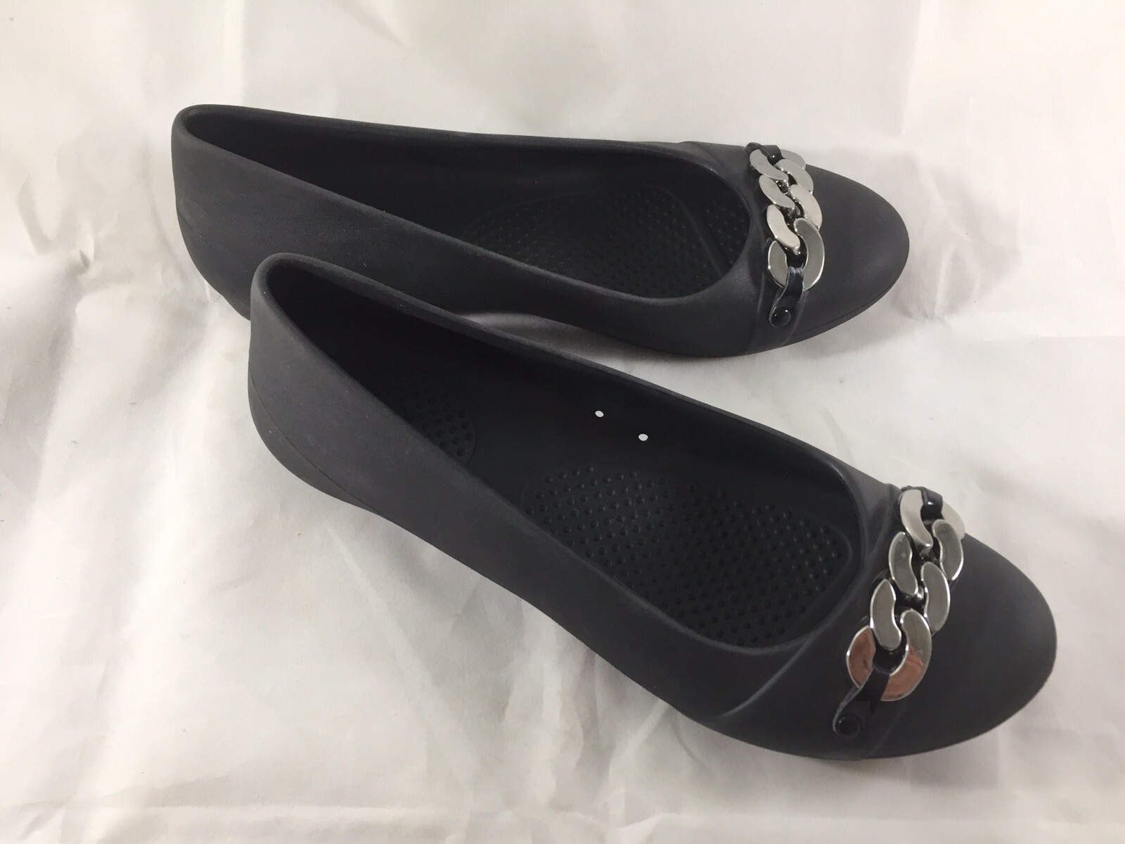 black crocs women's size 6