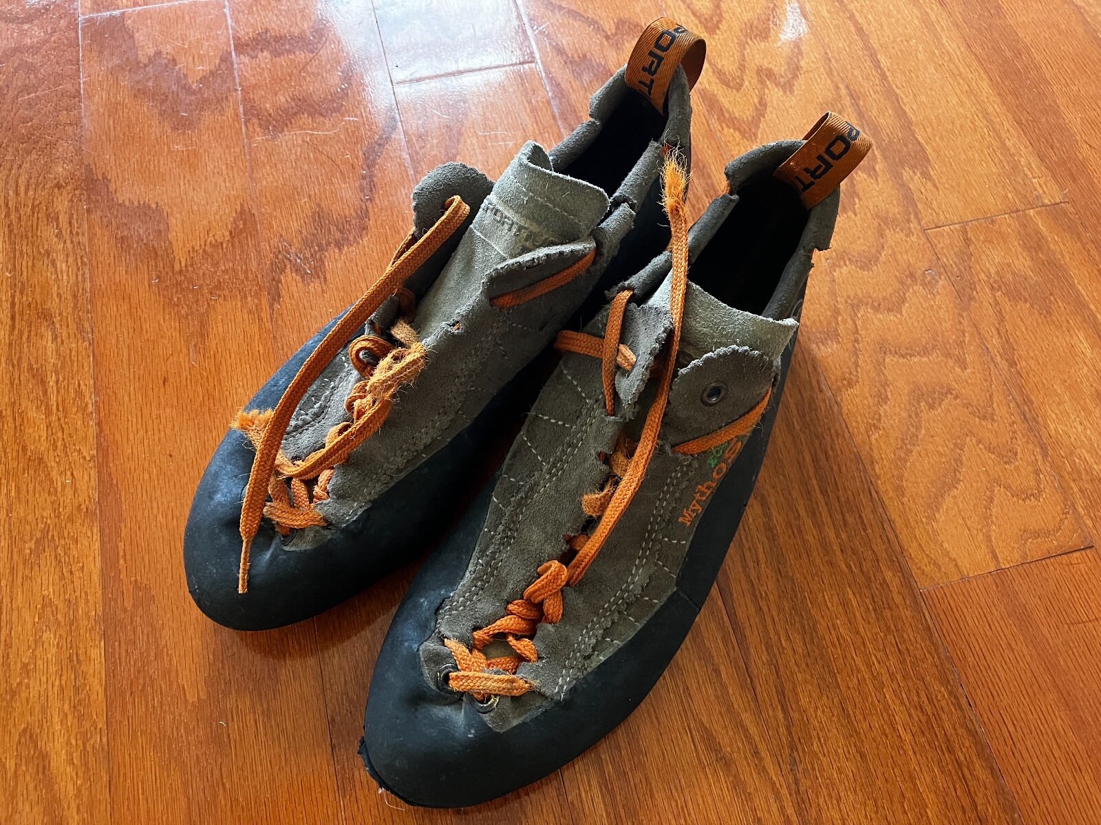 La Sportiva Mythos Eco climbing shoes (Size 42) | eBay