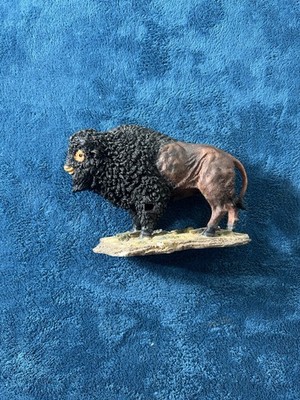 molded resin American Buffalo / Bison figurine